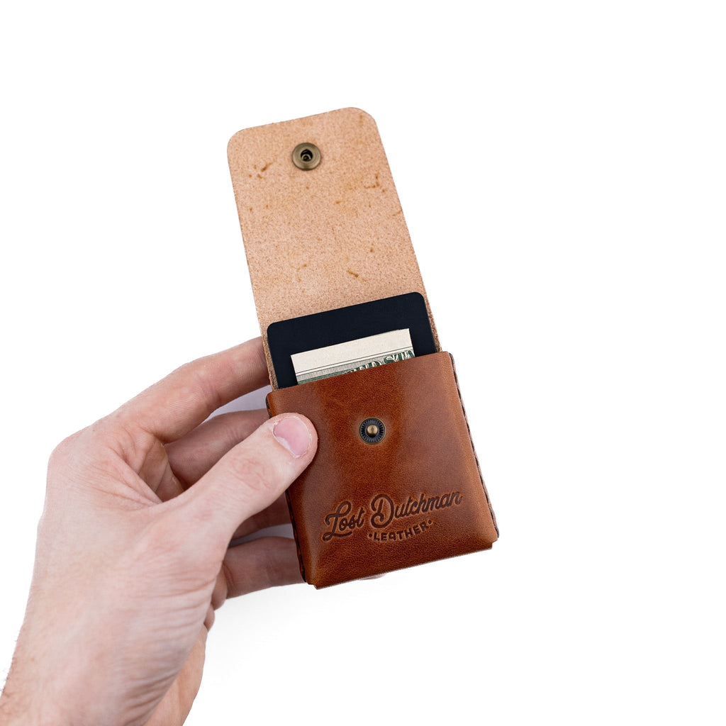The Snap Finn – Brown Lost Dutchman Leather