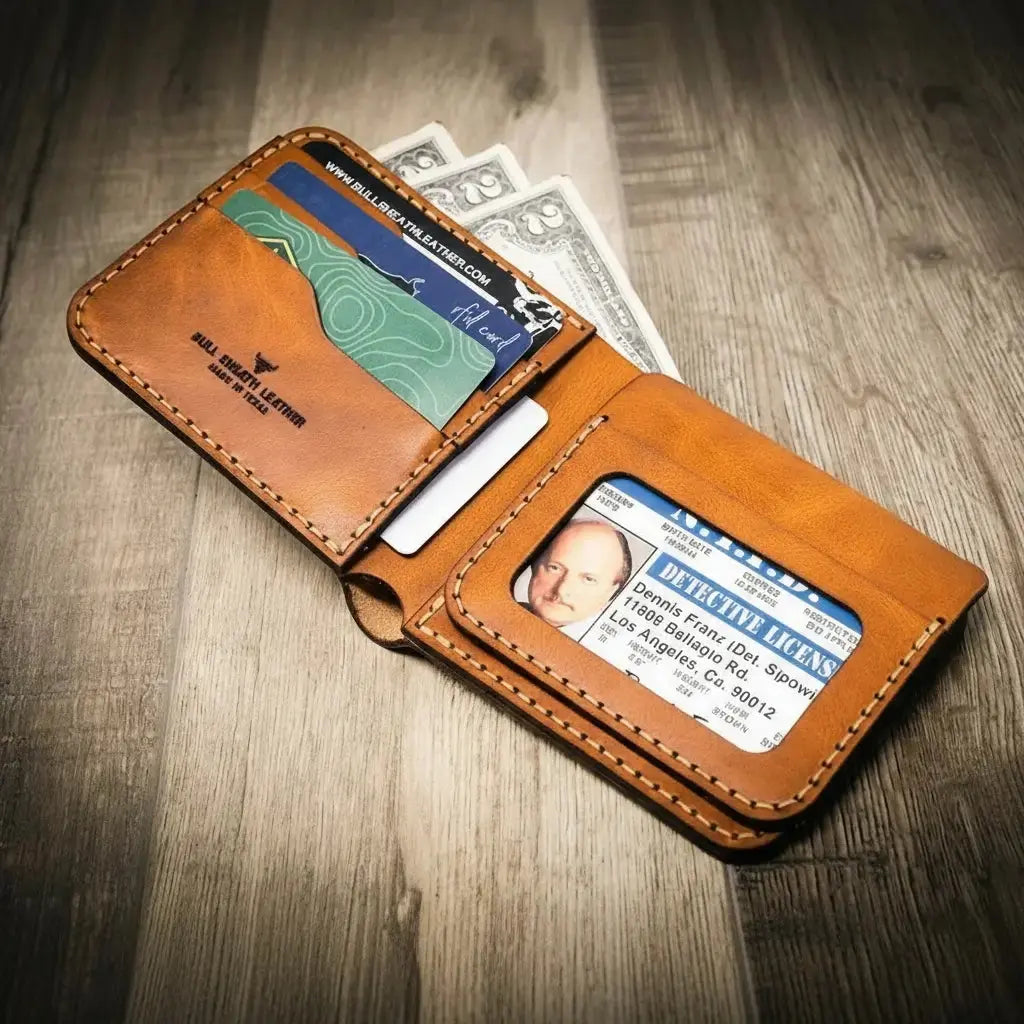 Badge Bifold Wallet Bull Sheath Leather
