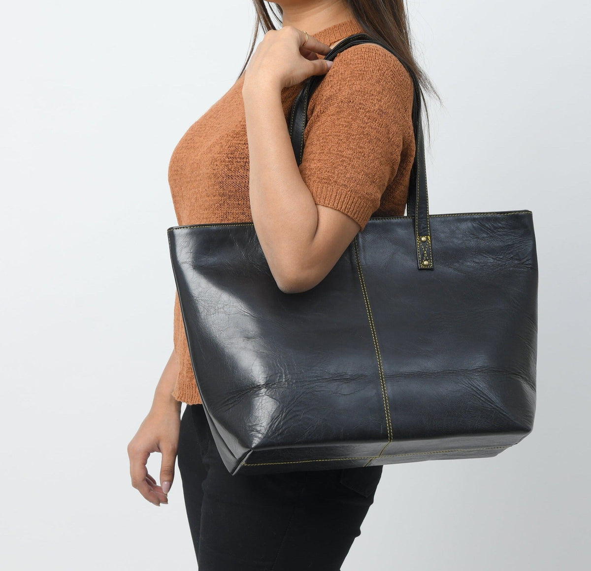The Kim Tote Bag- Black Classy Leather Bags
