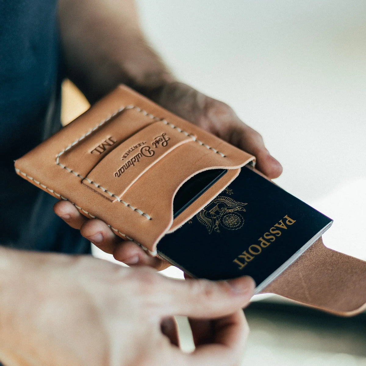 The Huckleberry (standard) – Russet Lost Dutchman Leather