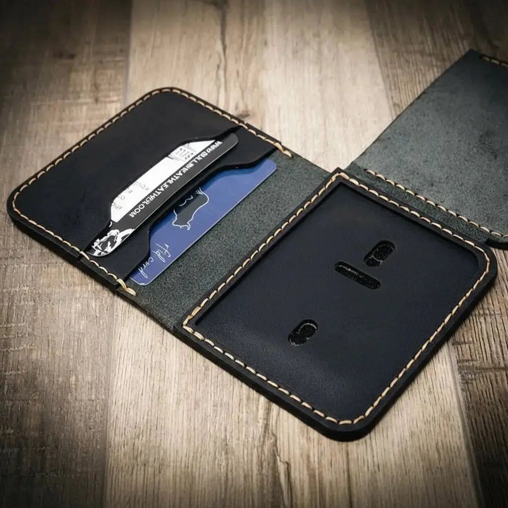 Minimalist Badge Wallet Bull Sheath Leather