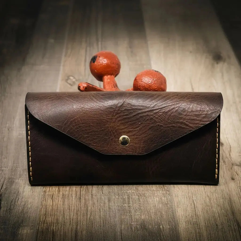 Sugar Land Clutch Wallet Bull Sheath Leather