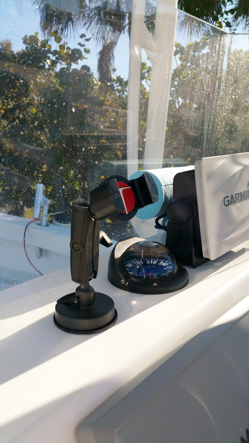 Auto/Truck & Marine Suction Cup Mount Techmounts Mounting Systems