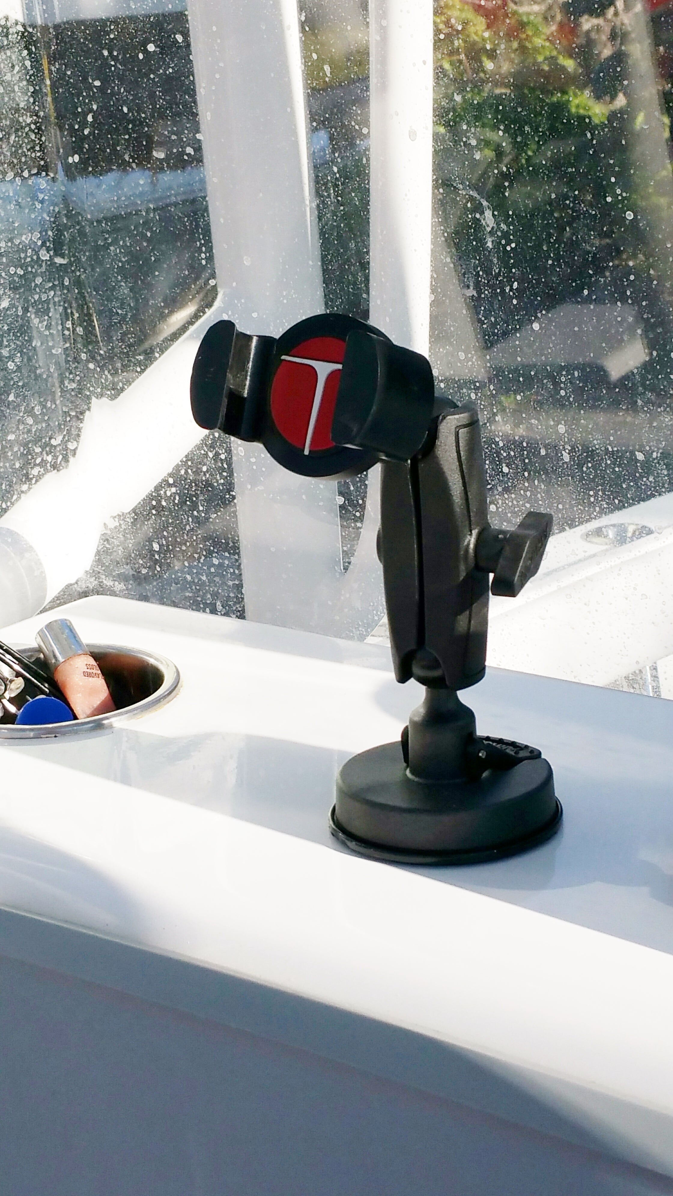 Auto/Truck & Marine Suction Cup Mount Techmounts Mounting Systems