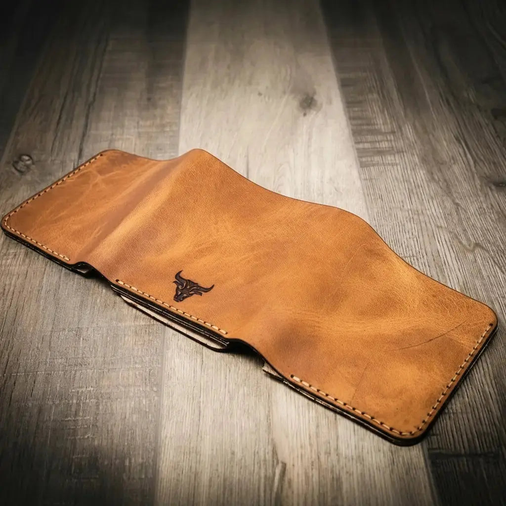Badge Trifold Wallet Bull Sheath Leather