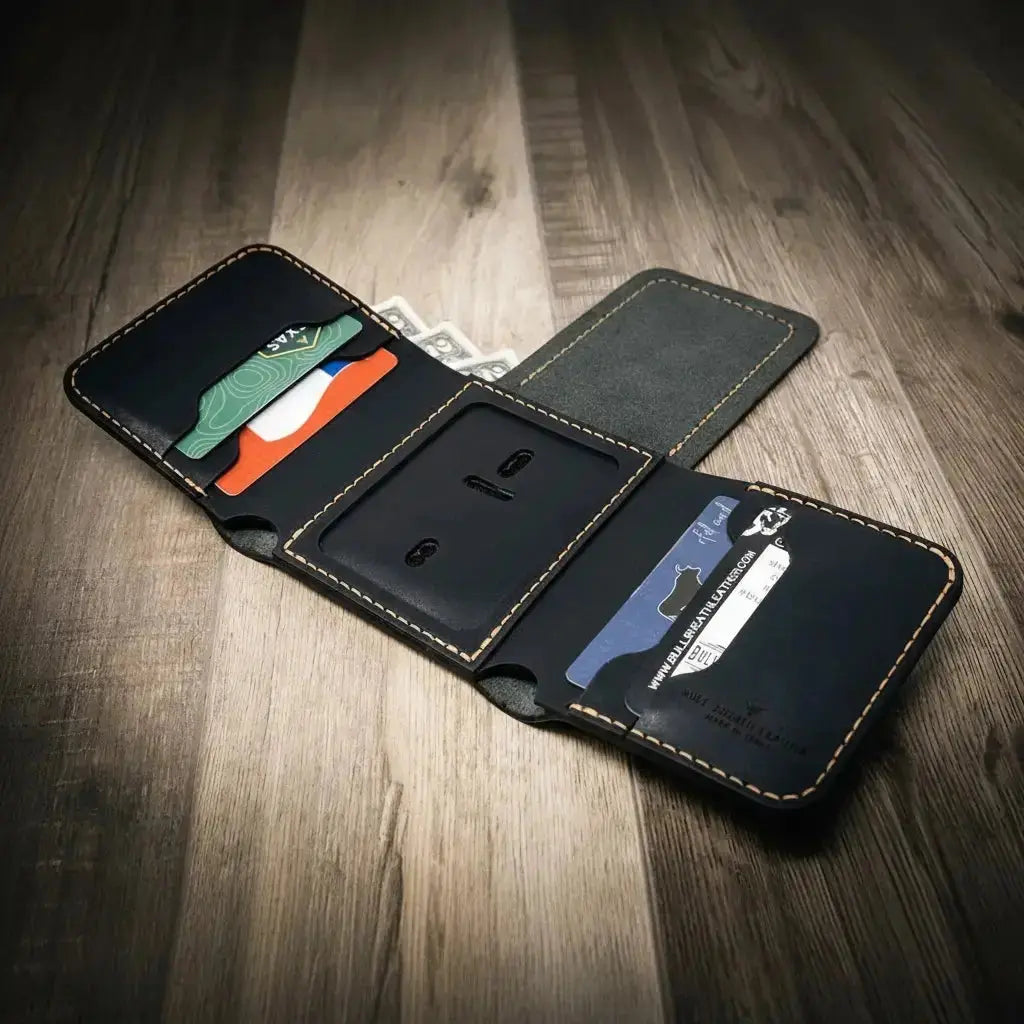 Badge Trifold Wallet Bull Sheath Leather