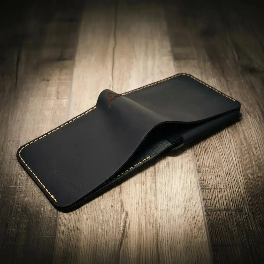 Badge Bifold Wallet Bull Sheath Leather