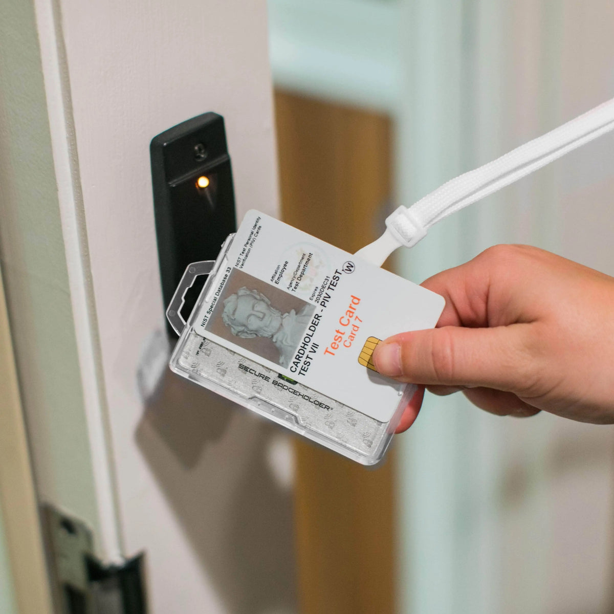 Secure Badge Holder DuoLite ® Dual Hook 2 ID Card Holder ID Stronghold