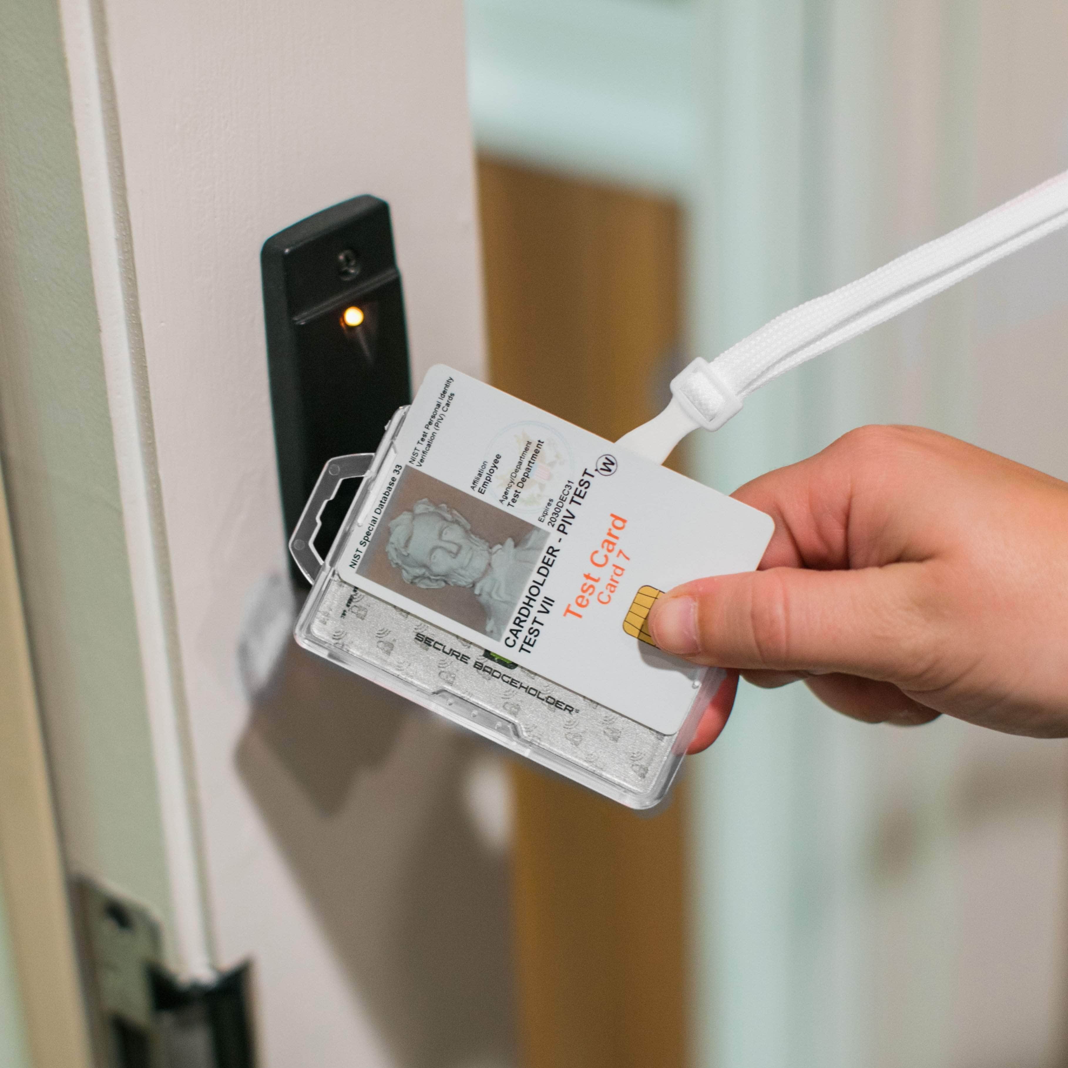 Secure Badge Holder DuoLite ® Dual Hook 2 ID Card Holder ID Stronghold