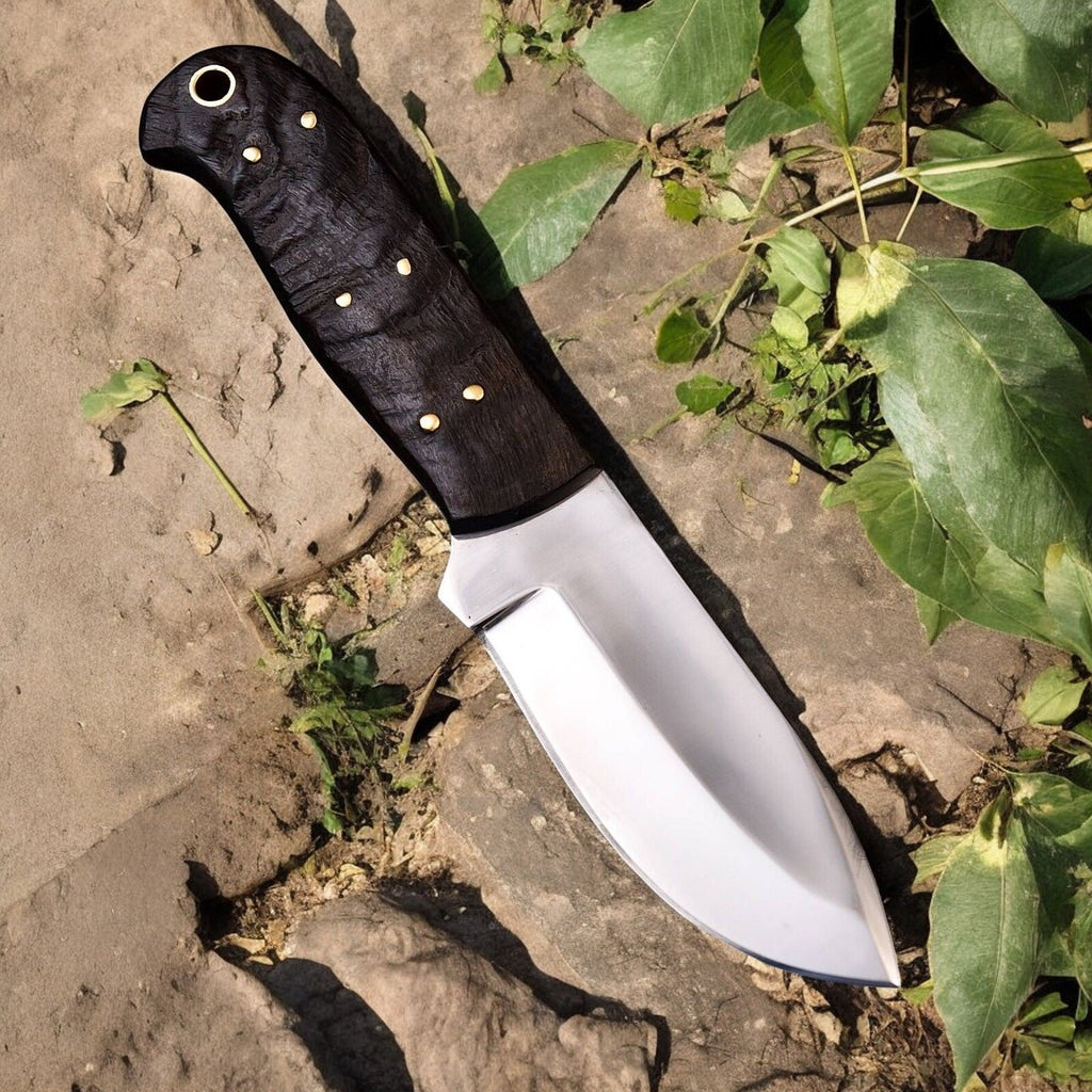 Premium Handmade Hunting Knife with Sheep Horn Handle Damascus Knife Store