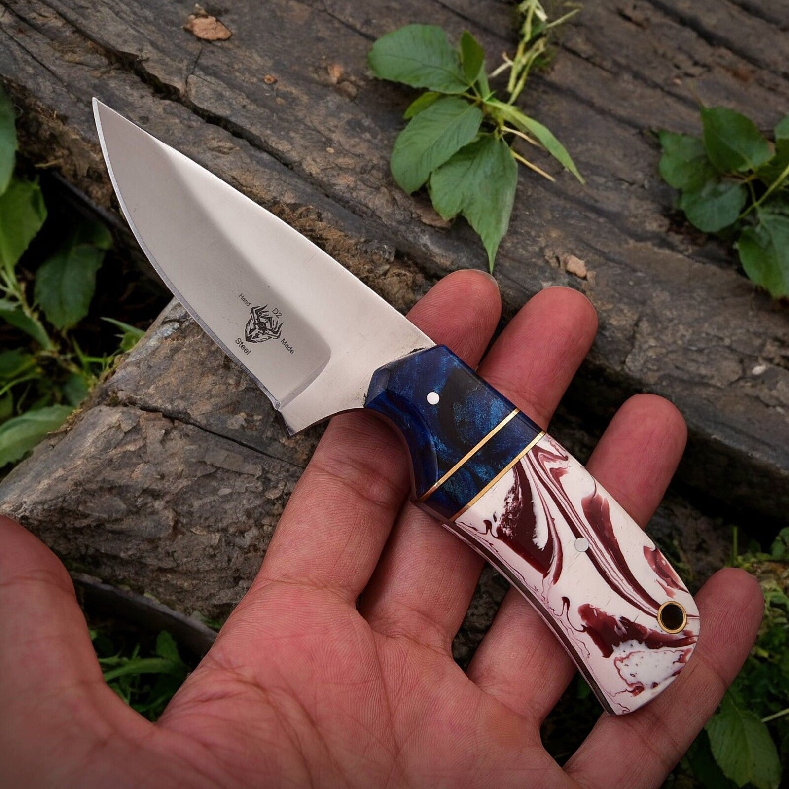Custom Handmade Hunting Knife – High-Carbon Steel Blade Damascus Knife Store