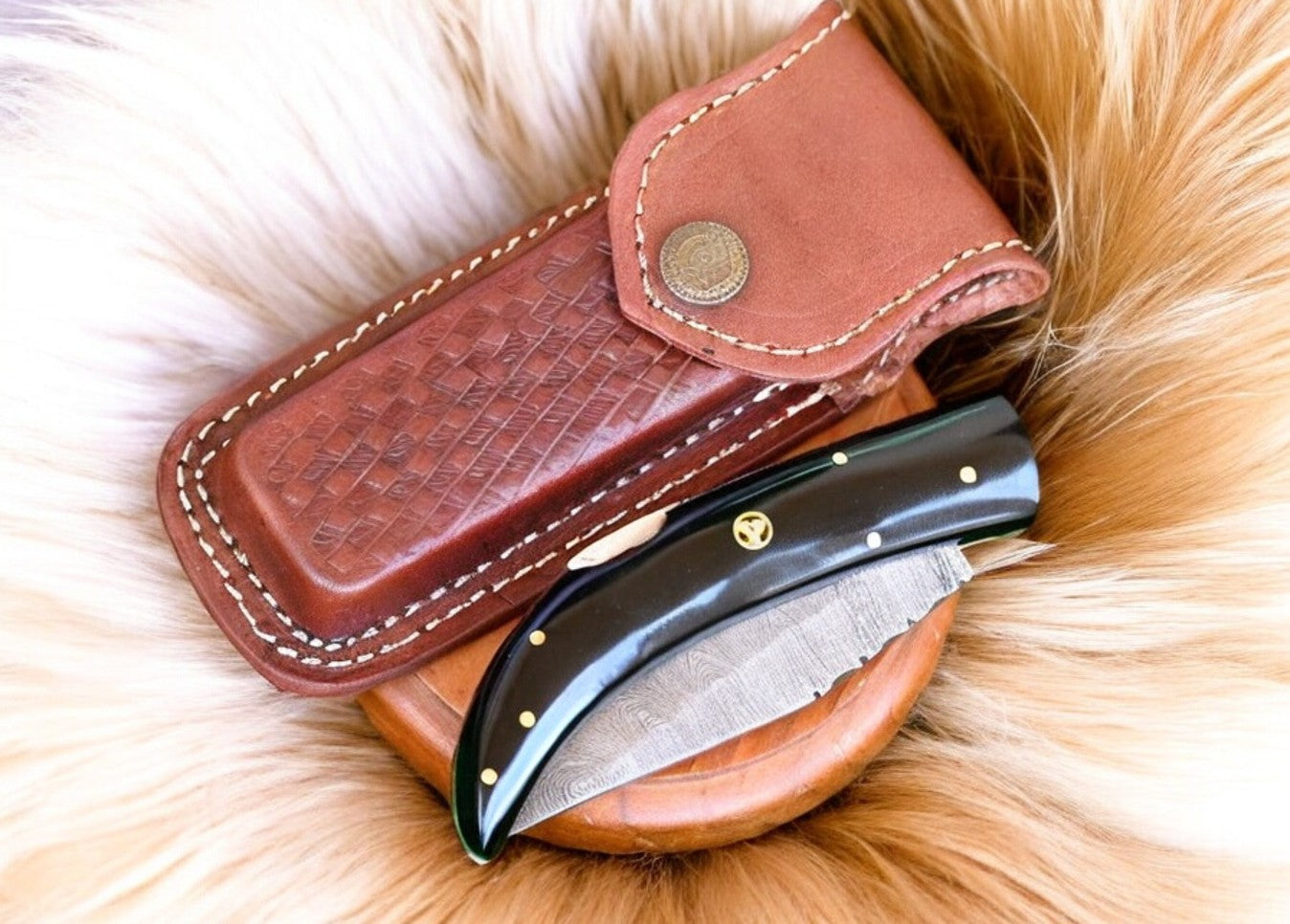 Handmade Damascus Steel Pocket Knife with Buffalo Horn Damascus Knife Store