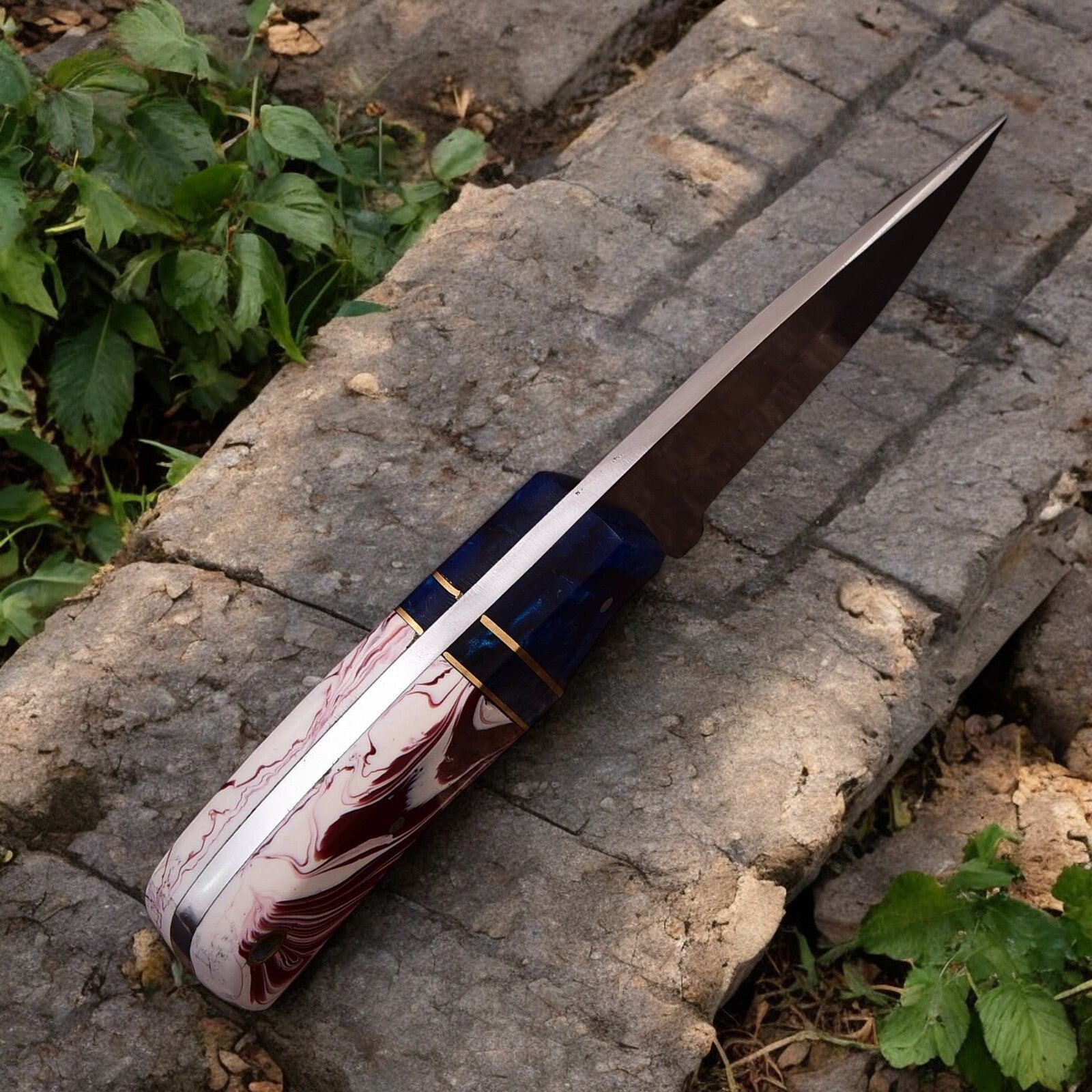 Custom Handmade Hunting Knife – High-Carbon Steel Blade Damascus Knife Store