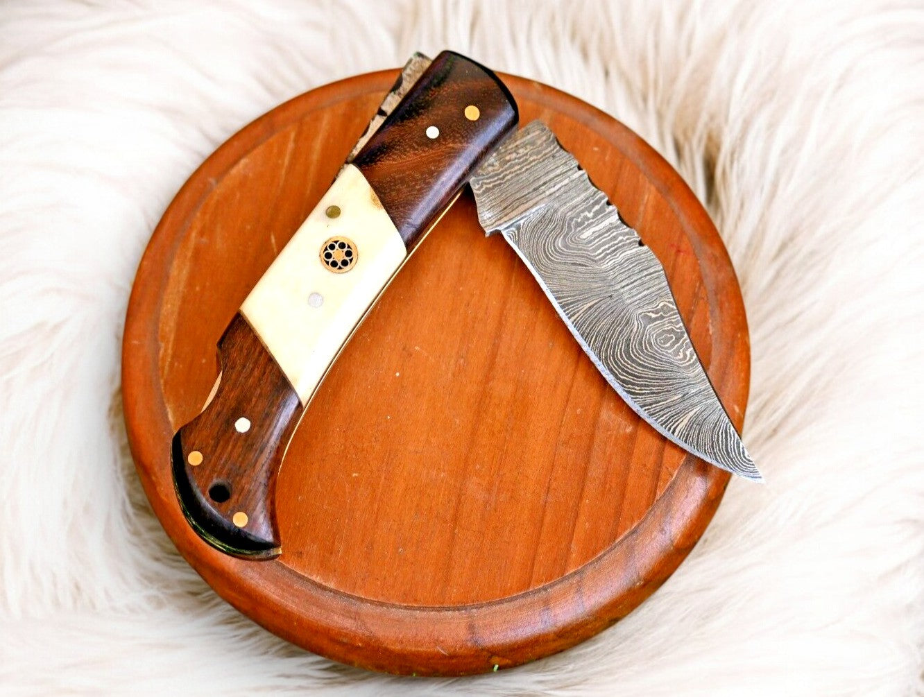 Handmade Damascus Steel Pocket Knife – Rosewood & Bone Damascus Knife Store