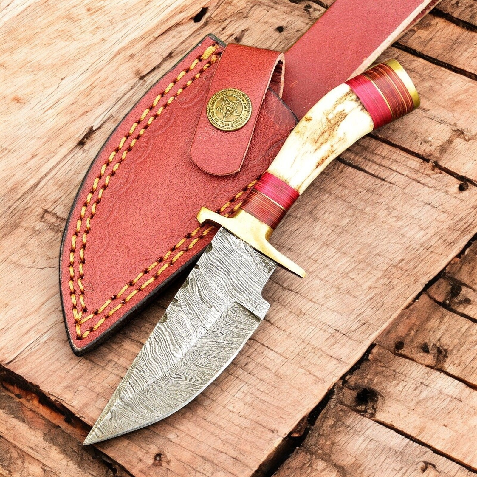 Custom Handmade Damascus Hunting Knife – Antler Horn Handle Damascus Knife Store