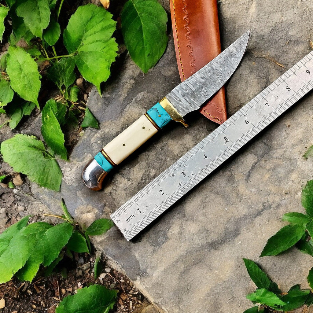 Handmade Damascus Hunting Knife – Turquoise & Bone Handle Damascus Knife Store