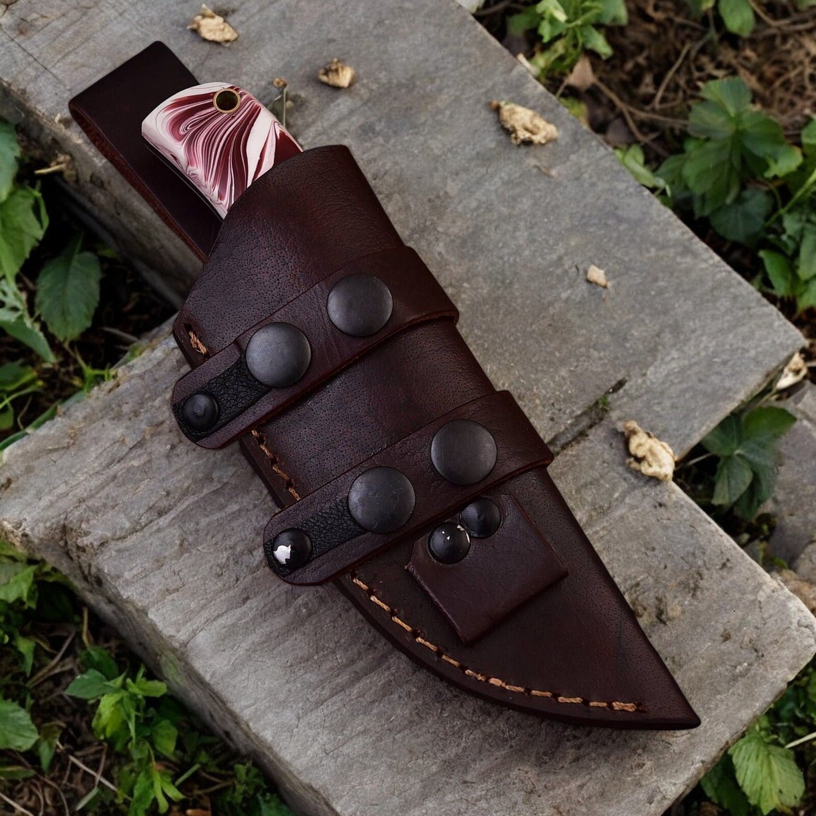 Custom Handmade Hunting Knife – High-Carbon Steel Blade Damascus Knife Store