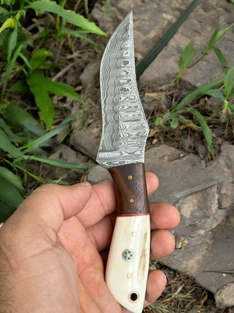 Custom Handmade Hunting Knife – Damascus Steel Blade Damascus Knife Store