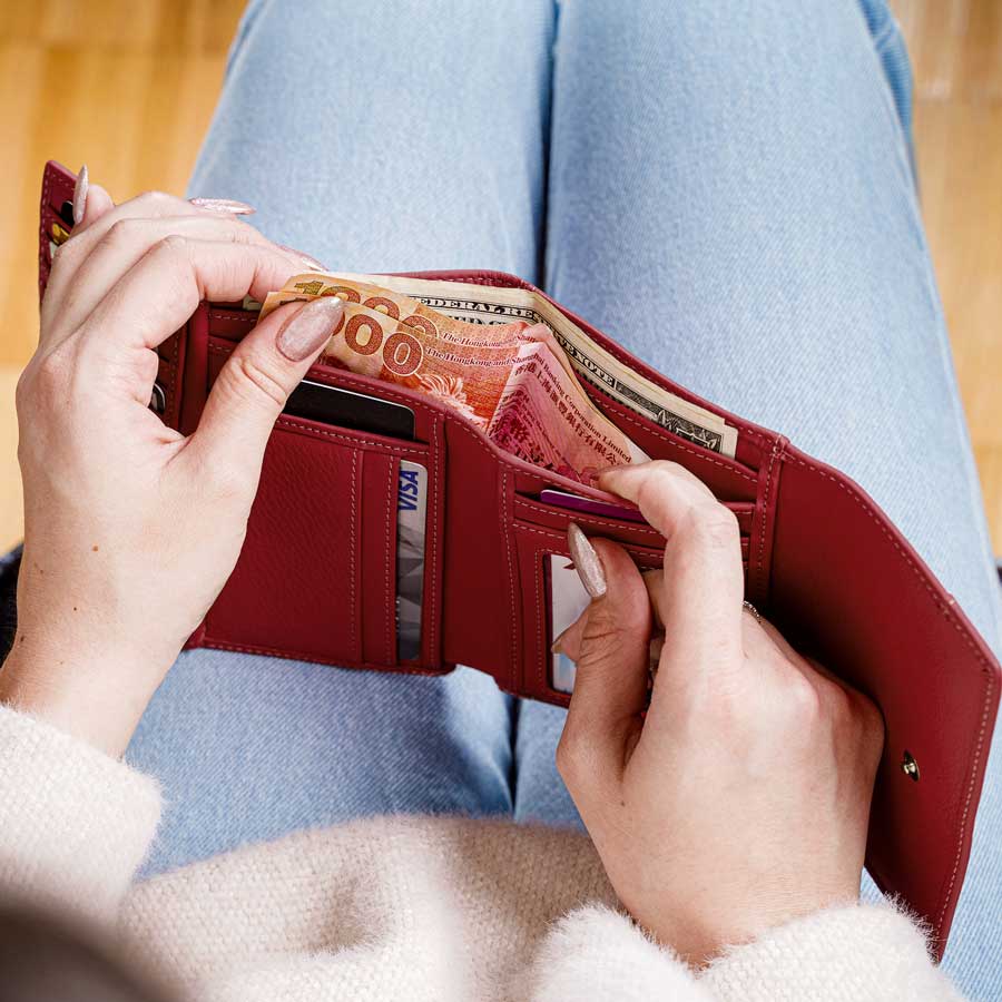 RFID Blocking Women's Leather Trifold Wallet ID Stronghold